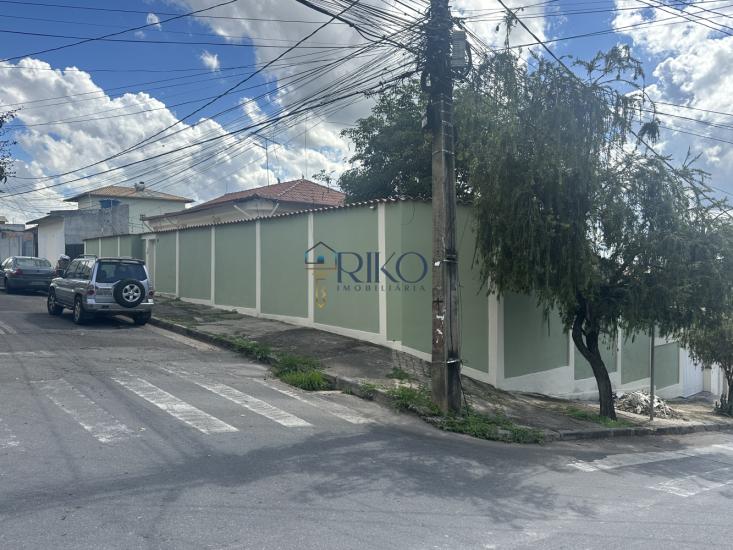 casa-venda-terrea-com-piscina-espirito-santo-betim-1069678