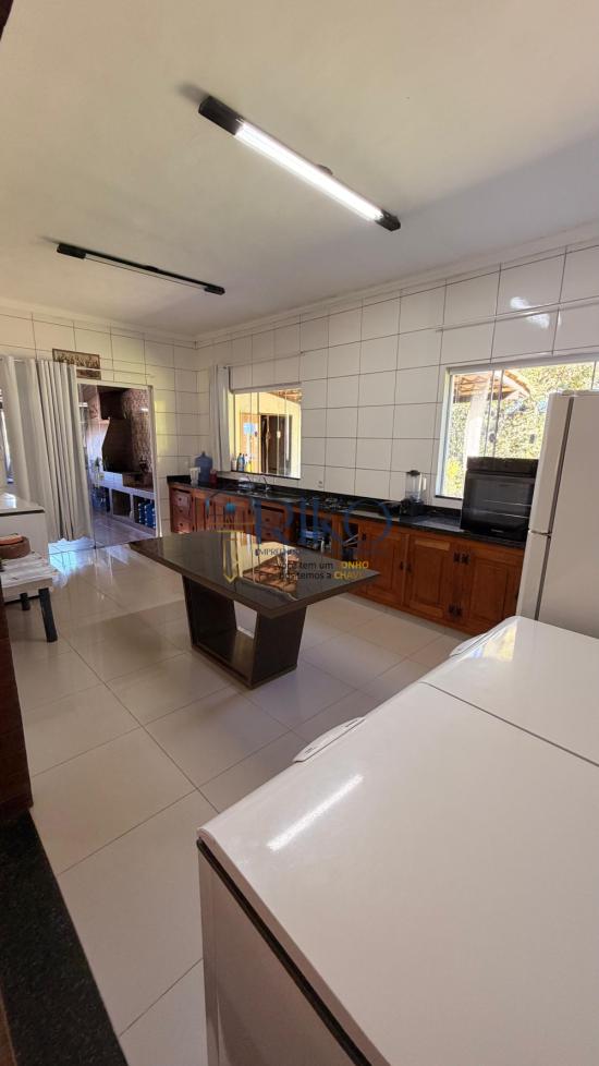sitio-venda-mobiliado-2-hectares-casa-4-quartos-+-2-chales-capitolio-mg-a-500-metros-da-cachoeira-do-lobo-1113568