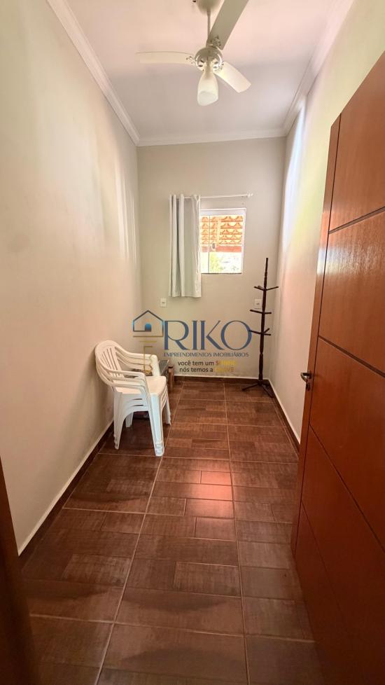 sitio-venda-mobiliado-2-hectares-casa-4-quartos-+-2-chales-capitolio-mg-a-500-metros-da-cachoeira-do-lobo-1113569
