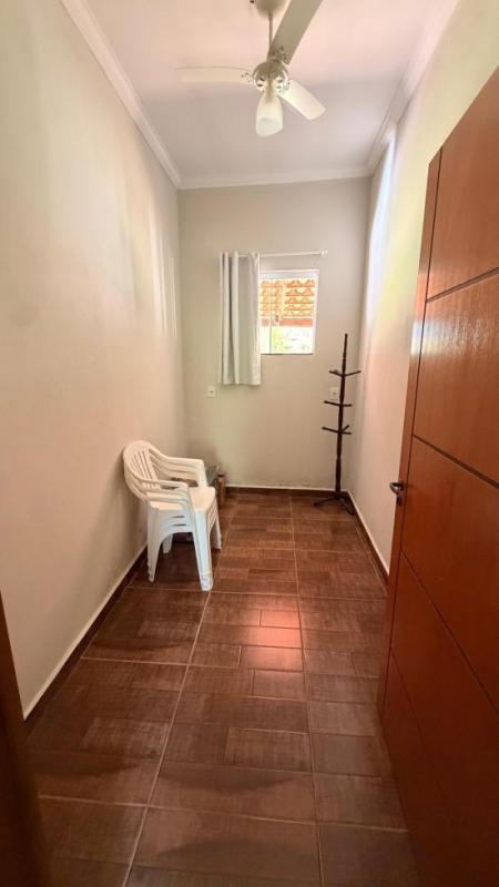 sitio-venda-mobiliado-2-hectares-casa-4-quartos-+-2-chales-capitolio-mg-a-500-metros-da-cachoeira-do-lobo-1137121